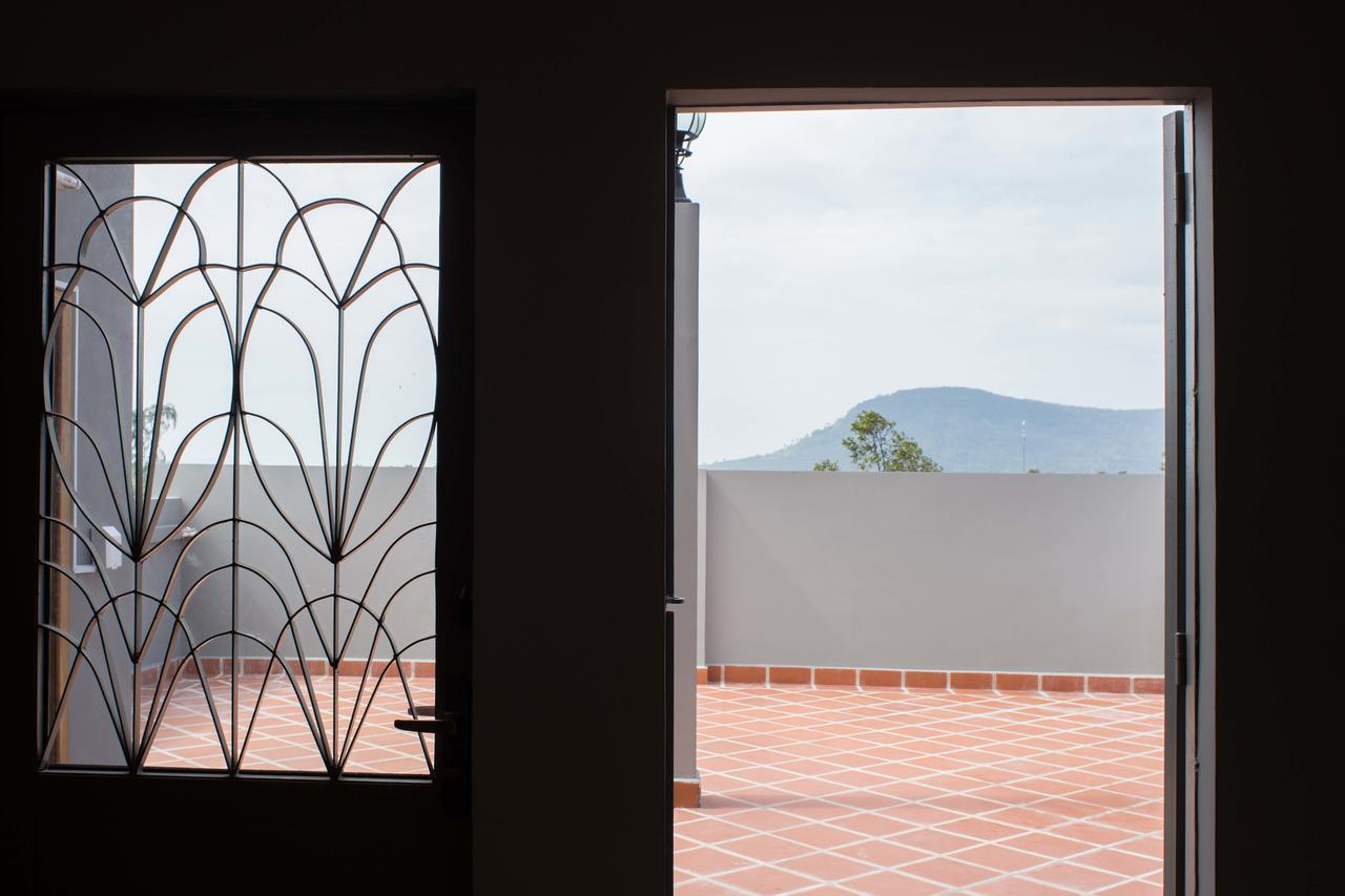Twin Home Guesthouse Kampot Exterior foto